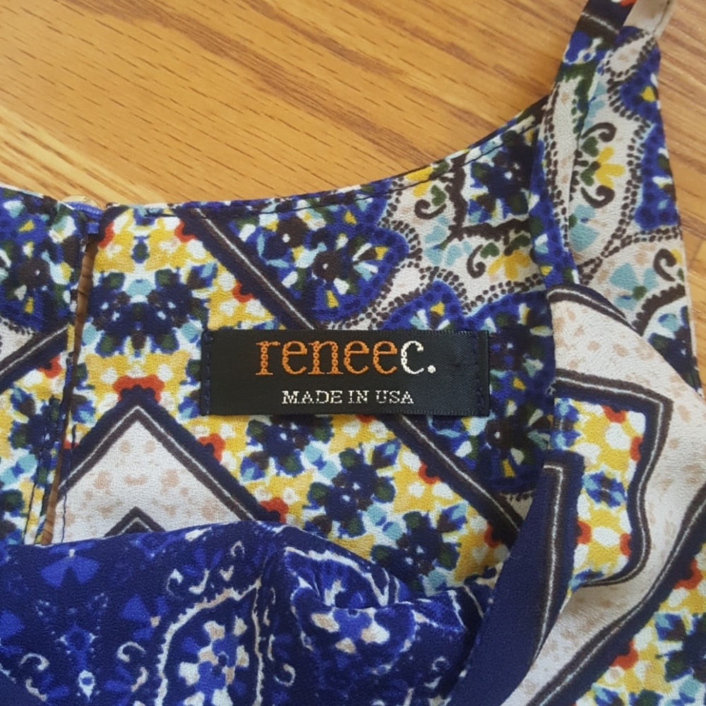 Cute boutique top - Picture 2 of 5